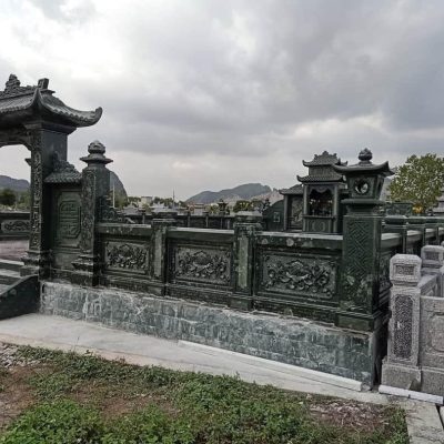 Cổng tam quan đá